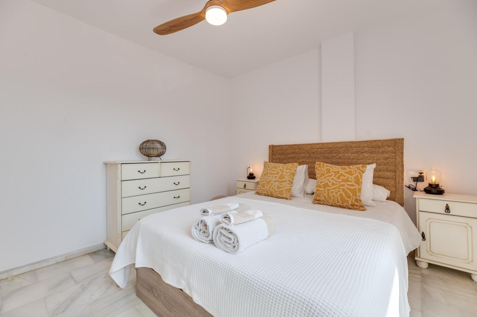 apartamento con amplio porche y bbq Benalmádena Exterior foto
